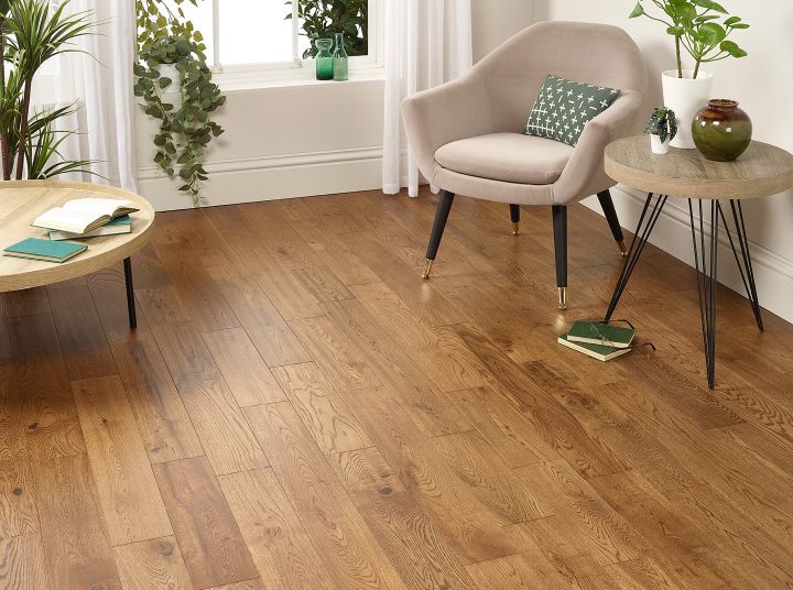 Natural Oak Handscraped Solid Wood Flooring